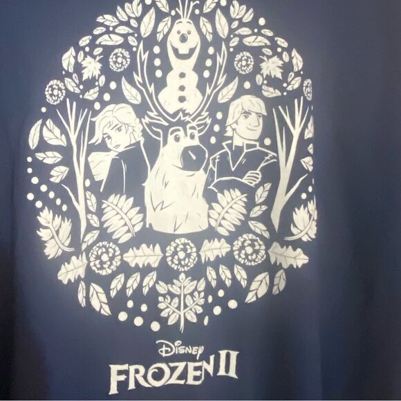 Disney Navy T-Shirt Graphic Frozen II Characters Short Sleeves NWT L, XL, & 2X - Picture 3 of 4